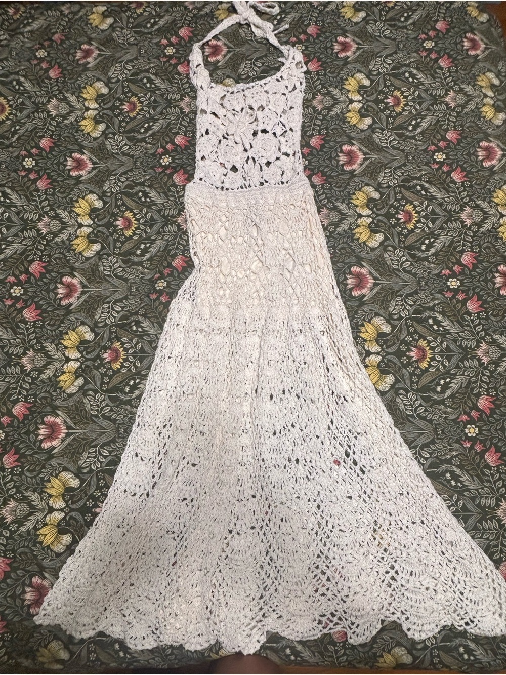 Gorgeous Akoia Bali backless crochet maxi dress - Picture 2 of 6